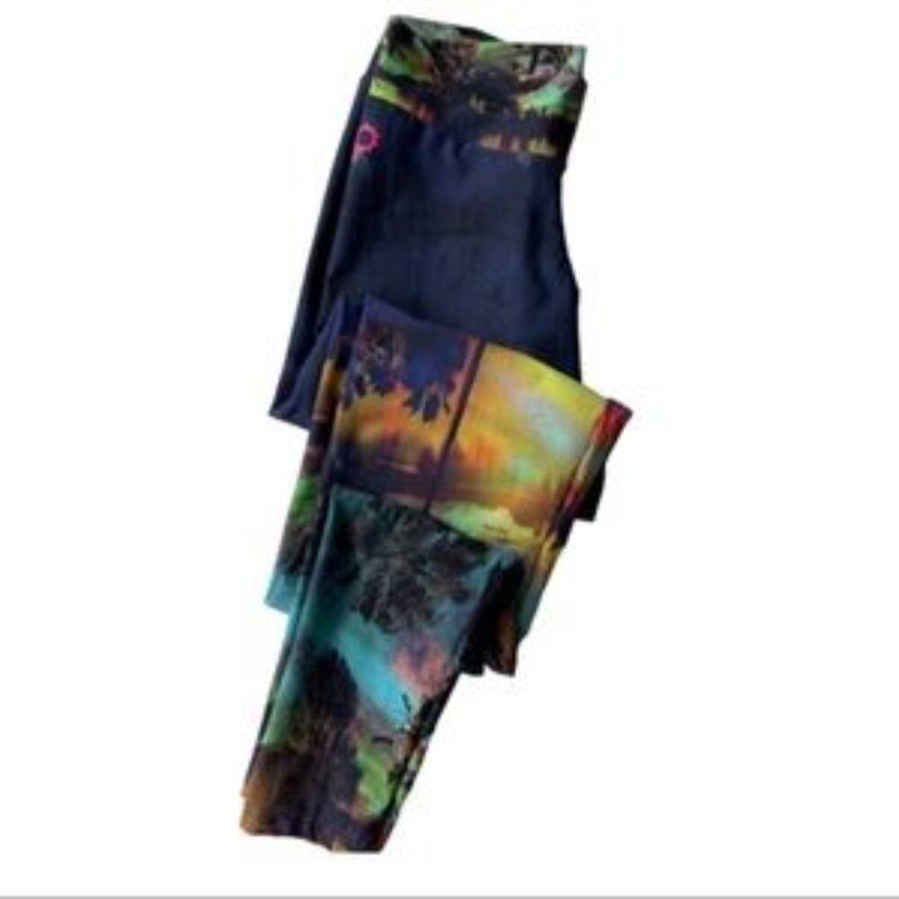 Linda Mina Palm Tree & Sun Tropical Leggings Size Small - Picture 3 of 5